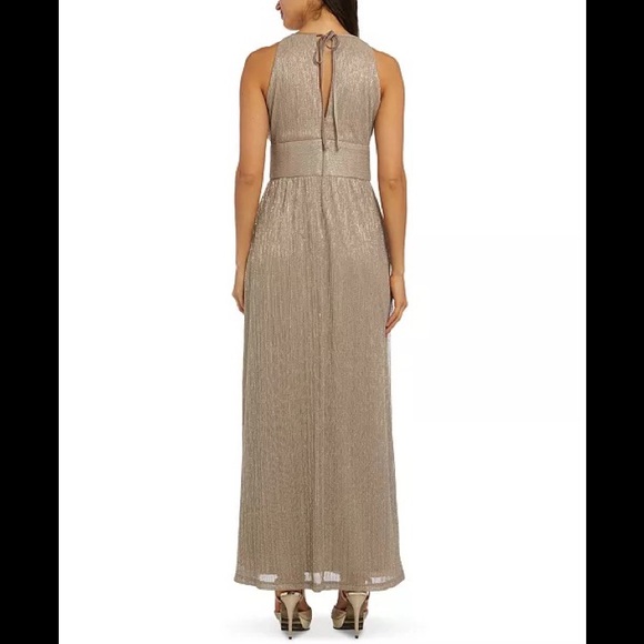 Metallic Halterneck Gown with Thigh Split - Petite - Picture 4 of 5